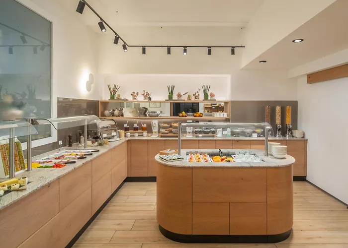 فندق بوست فران