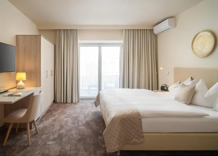 Отель Post Wrann Фельден-ам-Вёртер-Зе